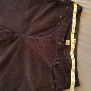 St. John’s Bay black corduroys size 12. Excellent condition.